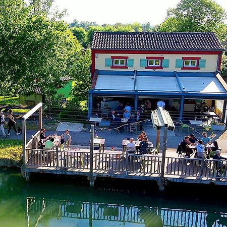 Une Bouteille Au Canal Dieupentale Ngoại thất bức ảnh